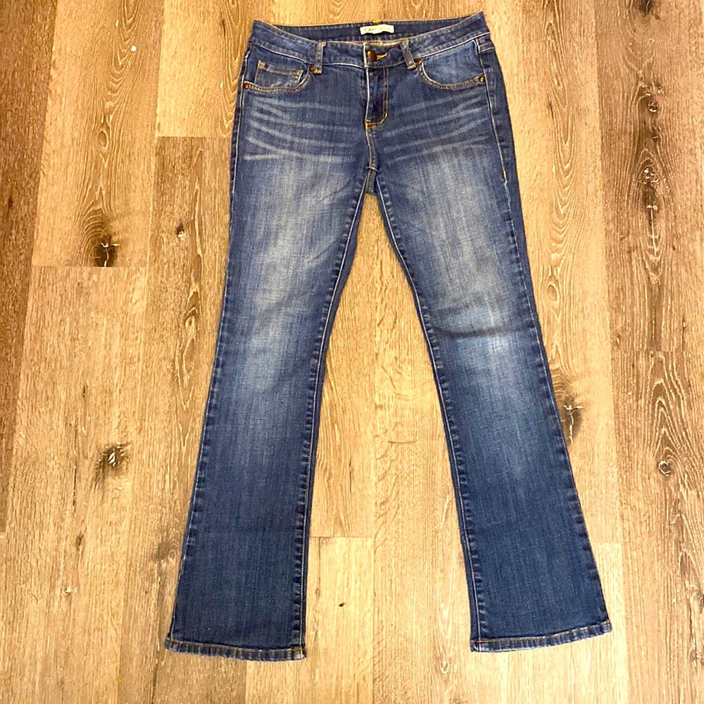 CAbi Slim Bootcut Mid-rise Women's Jeans Sz 6 #967R